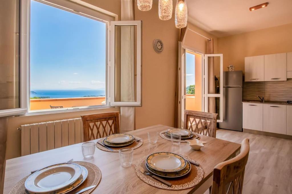 Alba Del Mare Apartment Capoliveri  Bagian luar foto