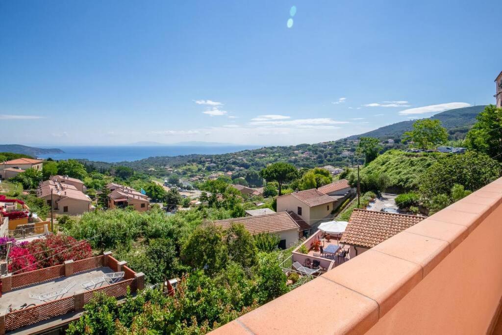 Alba Del Mare Apartment Capoliveri  Bagian luar foto